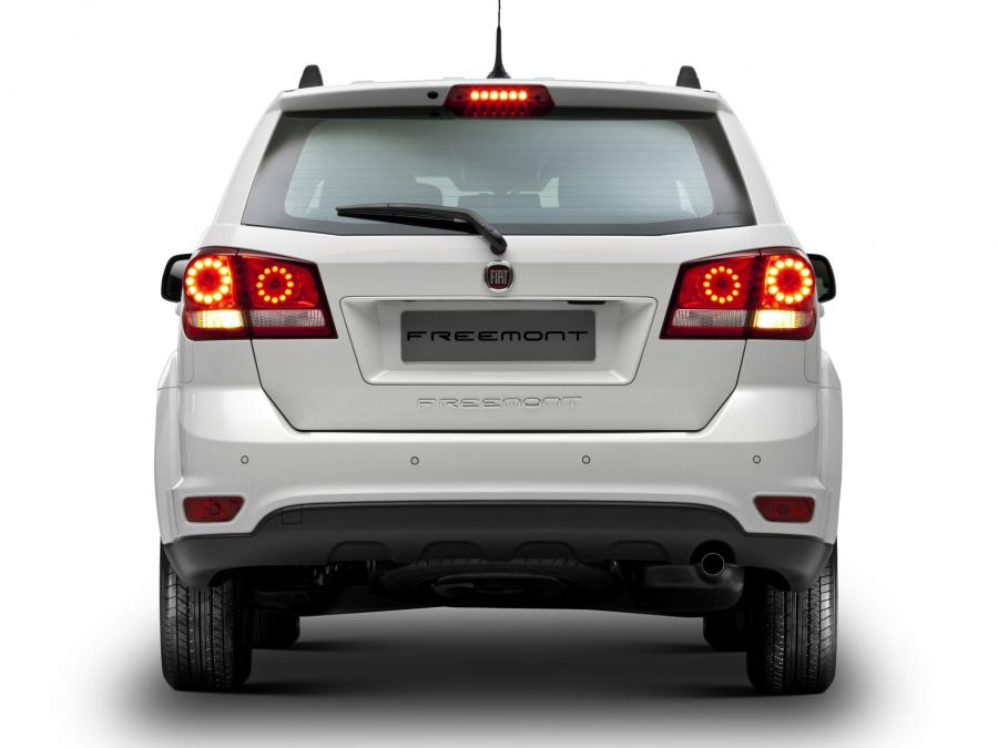  Fiat Freemont 2011 года  (BR) (фото 12 из 16)